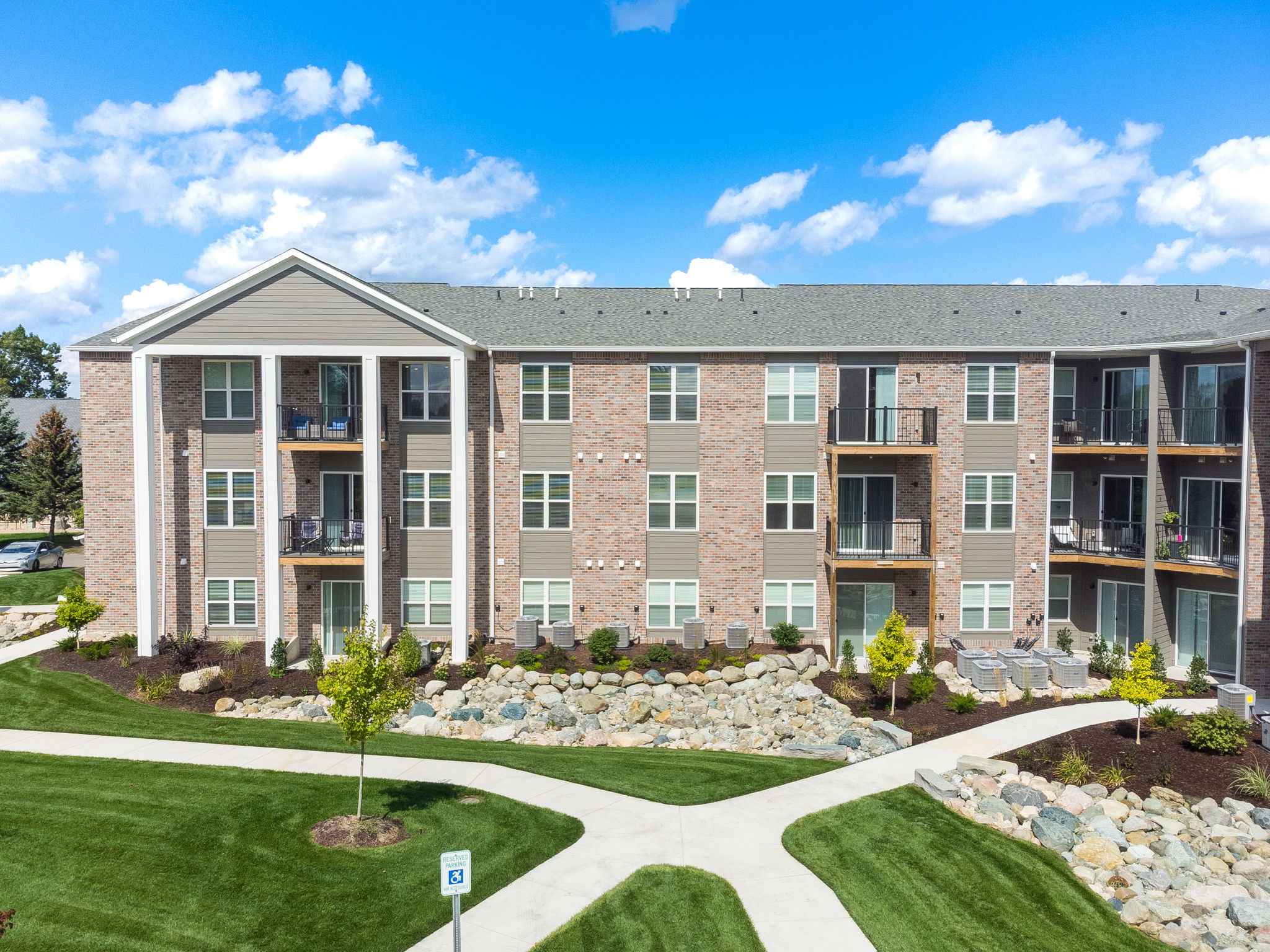 Exterior at Okemos MI Apartments | Knob Hill Apartments in Okemos, MI